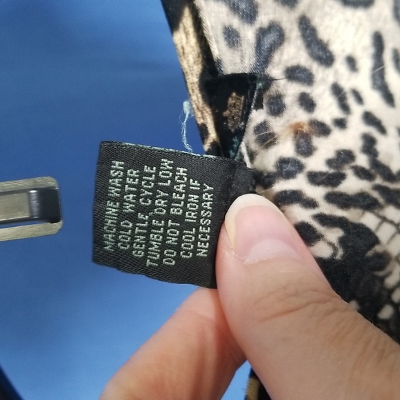 Animal Print Blouse Size M - Picture 5 of 9